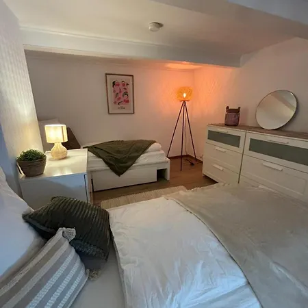 Apartmán 115 Qm Fuer Bis Zu 8 Personen Mit 4 Schlafzimmern Lünen