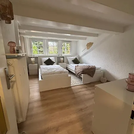 115 Qm Fuer Bis Zu 8 Personen Mit 4 Schlafzimmern *