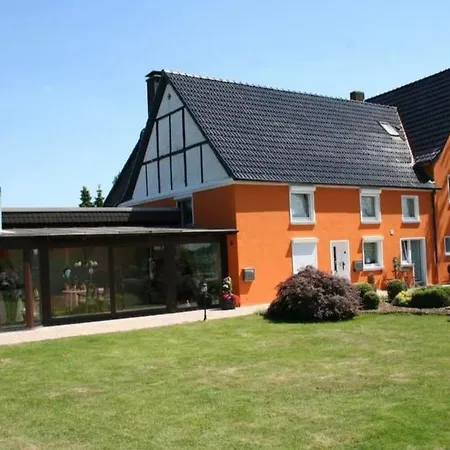 Lejlighed 115 Qm Fuer Bis Zu 8 Personen Mit 4 Schlafzimmern *